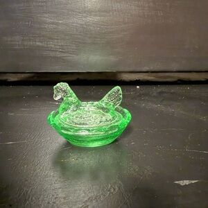 Mini Green Glass Hen on Nest